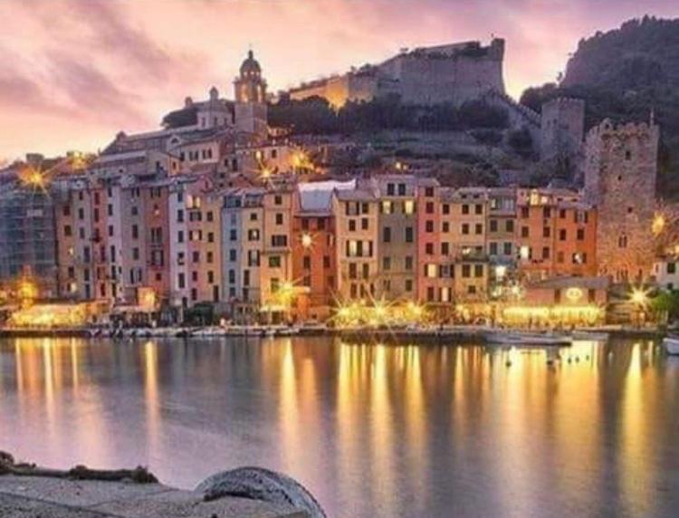La Maison De Marie La Spezia Bagian luar foto
